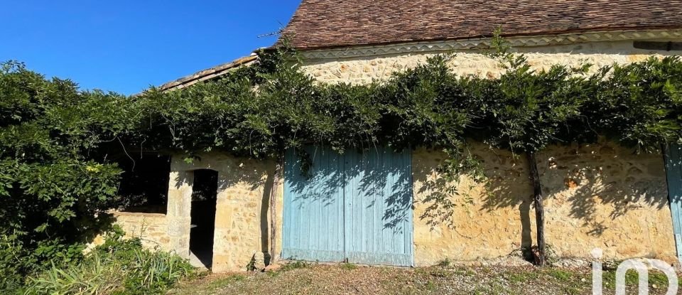 Longère 8 pièces de 196 m² à Église-Neuve-d'Issac (24400)