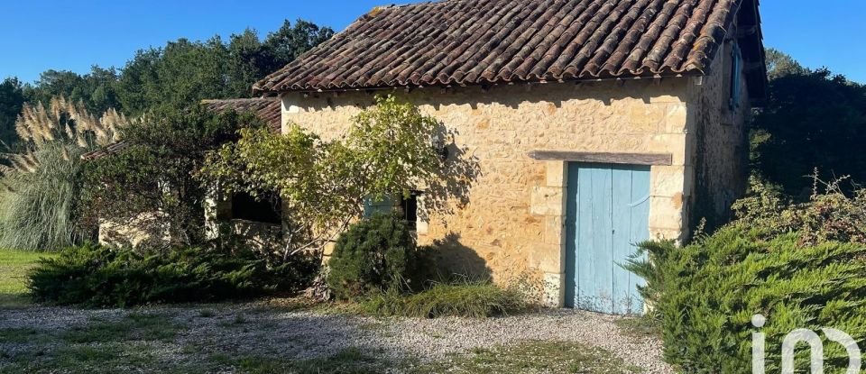 Longère 8 pièces de 196 m² à Église-Neuve-d'Issac (24400)