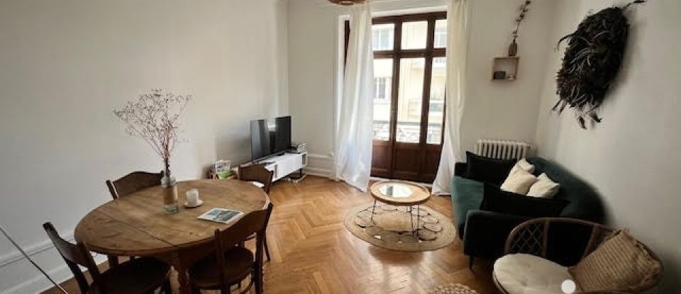 Appartement 2 pièces de 55 m² à Annecy (74000)