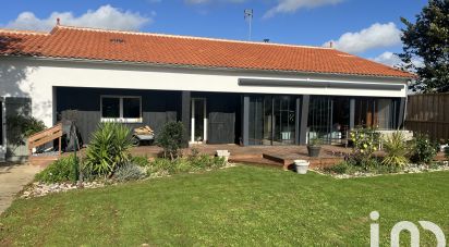 House 5 rooms of 180 m² in La Rochelle (17000)