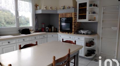 Traditional house 9 rooms of 189 m² in Rochecorbon (37210)