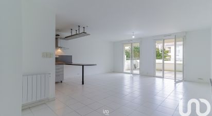 Appartement 3 pièces de 71 m² à Poissy (78300)