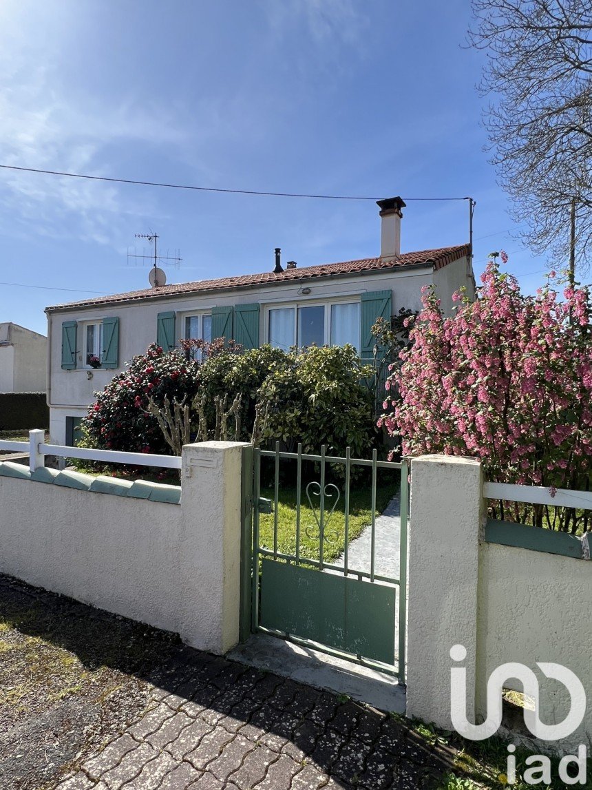 House 3 rooms of 91 m² in Dompierre-sur-Mer (17139)