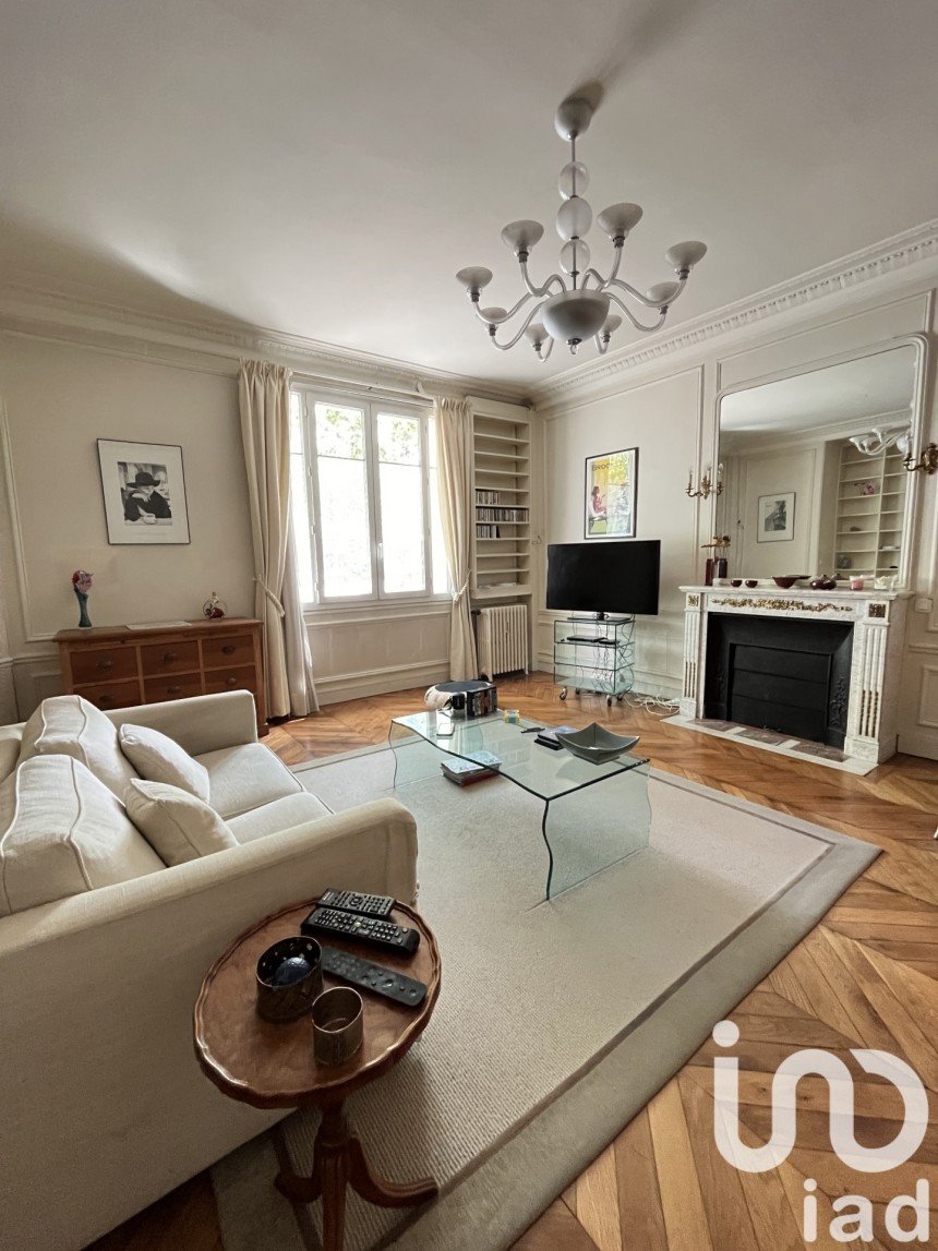 Appartement 3 pièces de 102 m² à Paris (75017)