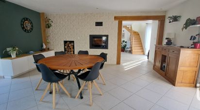 Maison 7 pièces de 160 m² à Noyal (22400)