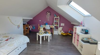 Maison 7 pièces de 160 m² à Noyal (22400)