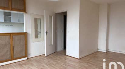 Studio 1 room of 30 m² in Le Plessis-Trévise (94420)