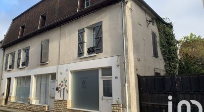 Maison 9 pièces de 300 m² à Ravières (89390)