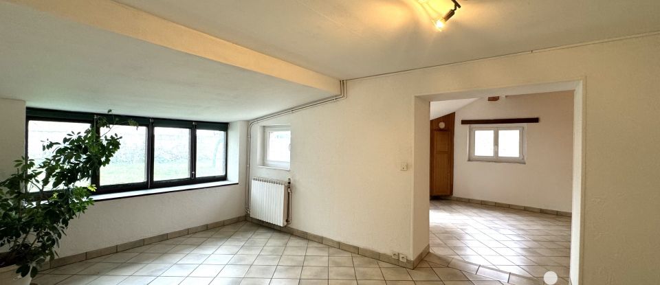 Maison 8 pièces de 180 m² à Bazoches-les-Gallerandes (45480)