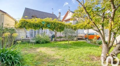 House 7 rooms of 147 m² in Carrières-sous-Poissy (78955)