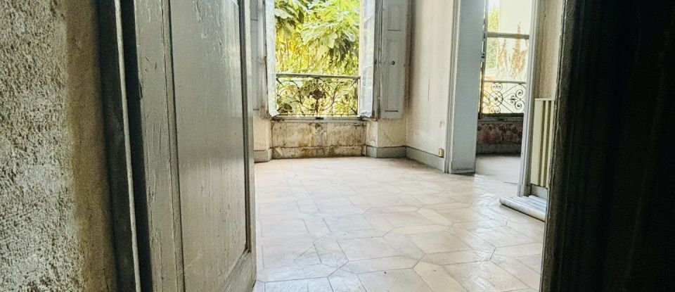 Town house 5 rooms of 95 m² in Avignon (84000)