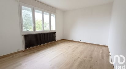 House 4 rooms of 93 m² in Pruniers (36120)