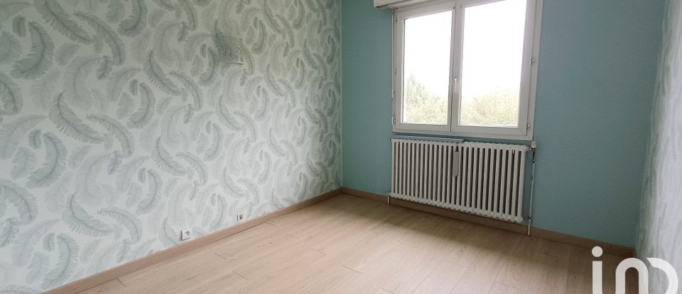 House 4 rooms of 93 m² in Pruniers (36120)