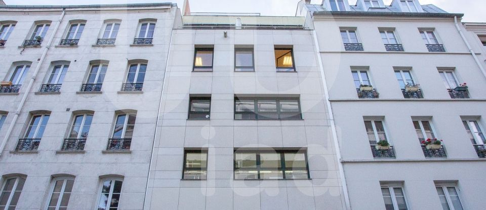 Offices of 70 m² in Paris (75011)