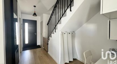 Maison 6 pièces de 125 m² à Beauvoisin (30640)