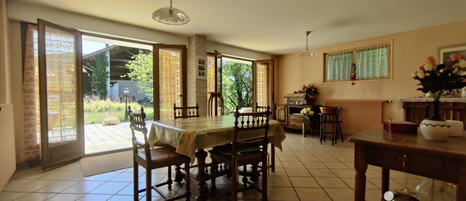 House 6 rooms of 169 m² in Jarrie (38560)