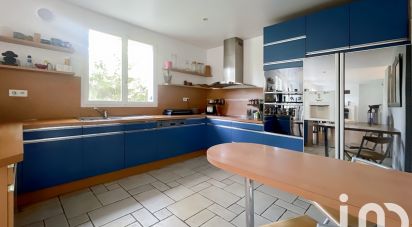 Maison 7 pièces de 180 m² à Santeny (94440)