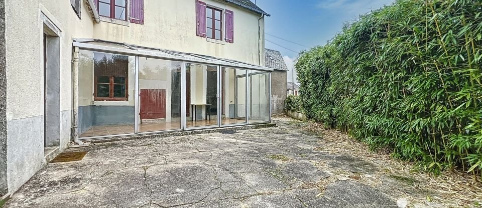 House 6 rooms of 136 m² in Saint-Péravy-la-Colombe (45310)