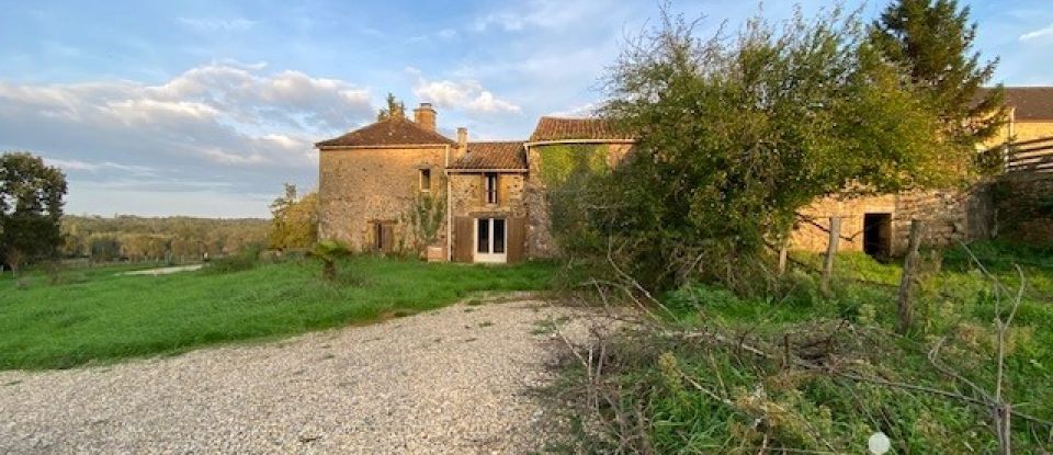 Maison de campagne 6 pièces de 196 m² à Saint-Pardoux-et-Vielvic (24170)