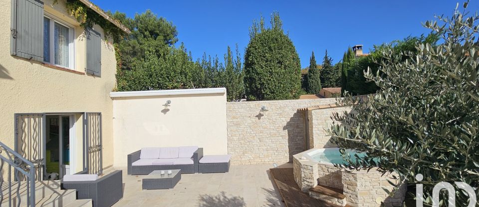 Traditional house 7 rooms of 145 m² in Maussane-les-Alpilles (13520)