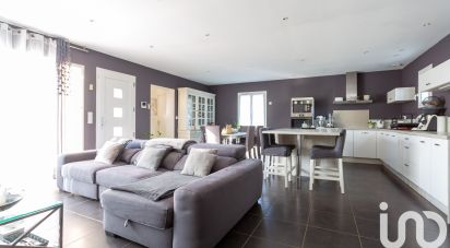 Maison 4 pièces de 110 m² à Laudun-l'Ardoise (30290)