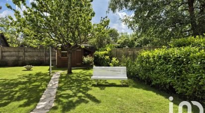 Maison traditionnelle 6 pièces de 130 m² à Le Mesnil-Saint-Denis (78320)