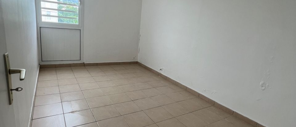 Appartement 6 pièces de 69 m² à Basse-Terre (97100)