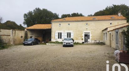 Ferme 6 pièces de 187 m² à Siecq (17490)