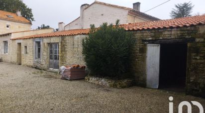 Ferme 6 pièces de 187 m² à Siecq (17490)