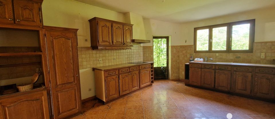 House 6 rooms of 144 m² in Saumont-la-Poterie (76440)