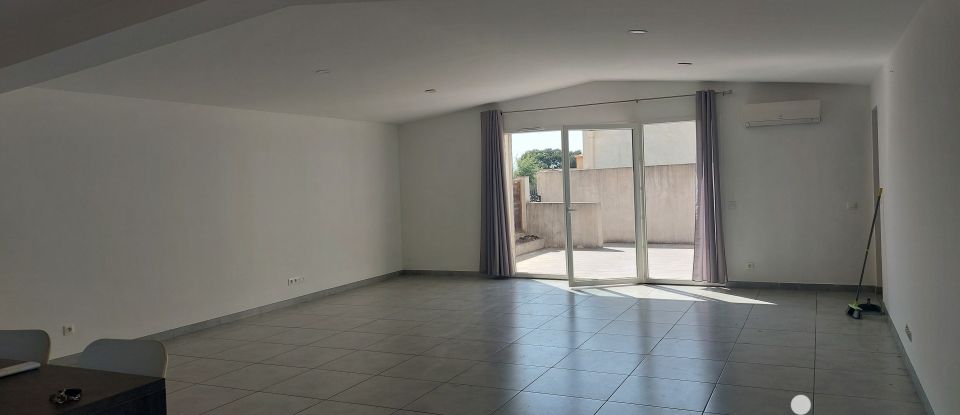 Maison 4 pièces de 135 m² à Bédarrides (84370)