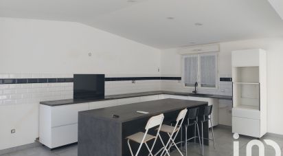 Maison 4 pièces de 135 m² à Bédarrides (84370)