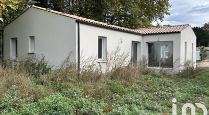 House 4 rooms of 94 m² in Aigrefeuille-d'Aunis (17290)