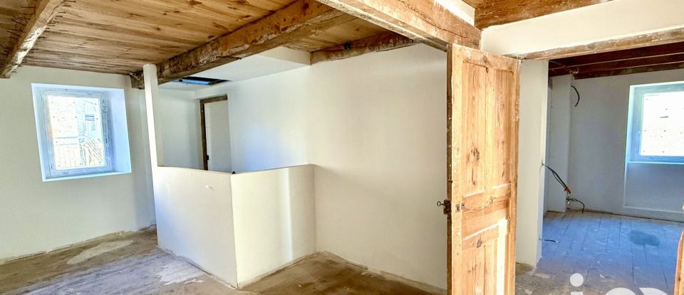 Immeuble de 130 m² à Saint-Jean-Lachalm (43510)