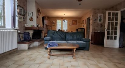 Traditional house 7 rooms of 139 m² in Paimbœuf (44560)