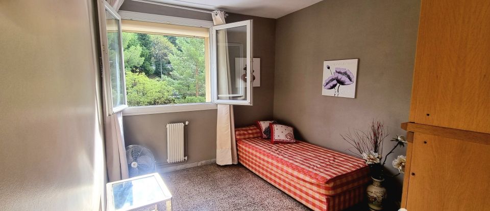 Appartement 5 pièces de 80 m² à Marseille (13009)