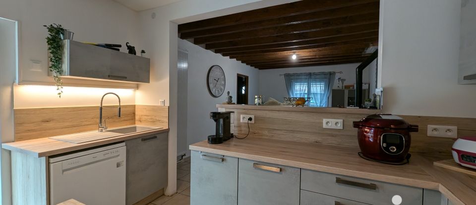 Maison 5 pièces de 110 m² à Saint-Avit-les-Guespières (28120)