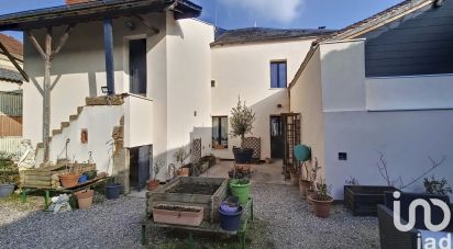 Maison 9 pièces de 184 m² à Cosne-d'Allier (03430)