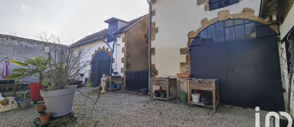 House 9 rooms of 184 m² in Cosne-d'Allier (03430)