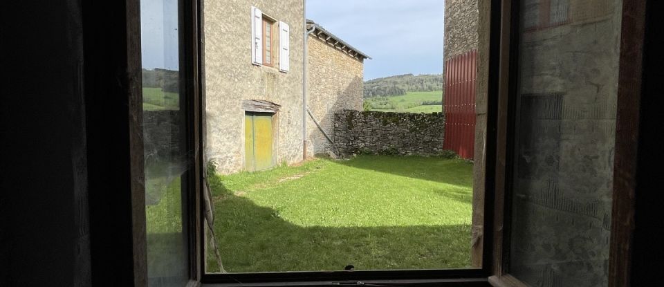 Maison 5 pièces de 92 m² à Campagnac (12560)