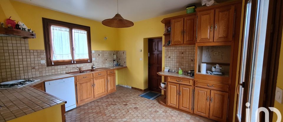 Village house 4 rooms of 106 m² in Glannes (51300)