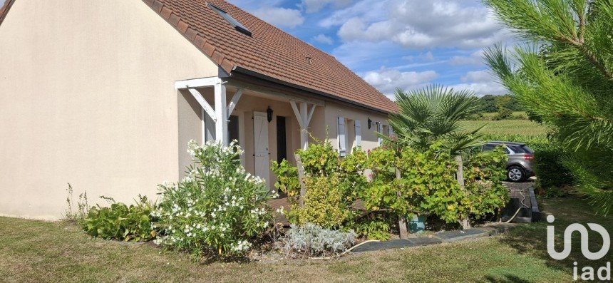 House 6 rooms of 146 m² in - (86130)