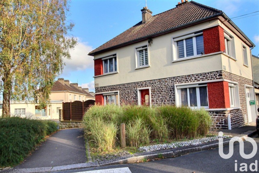 Maison traditionnelle 7 pièces de 95 m² à Flers (61100)