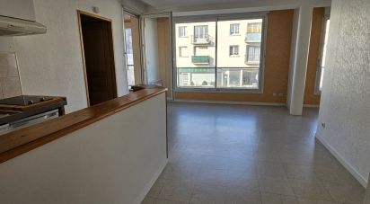 Apartment 3 rooms of 56 m² in Soyaux (16800)