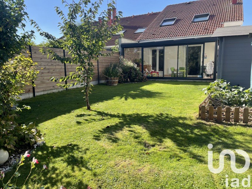 Maison 5 pièces de 112 m² à Wavrin (59136)