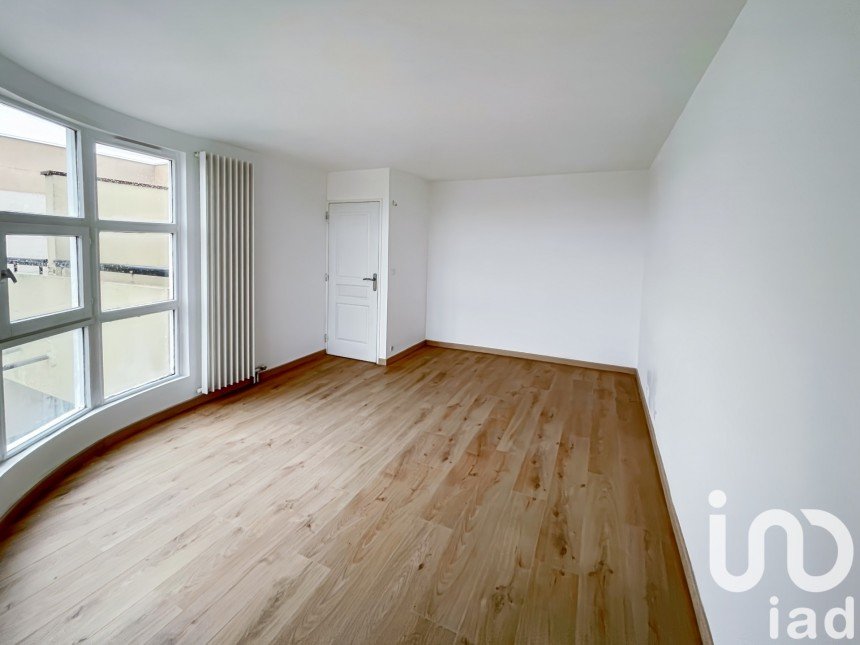 Duplex 5 pièces de 111 m² à Évry (91000)