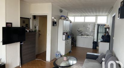 Appartement 4 pièces de 65 m² à Saint-Jean-de-la-Ruelle (45140)