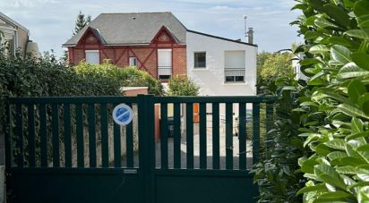 Traditional house 6 rooms of 150 m² in Nantes (44300)