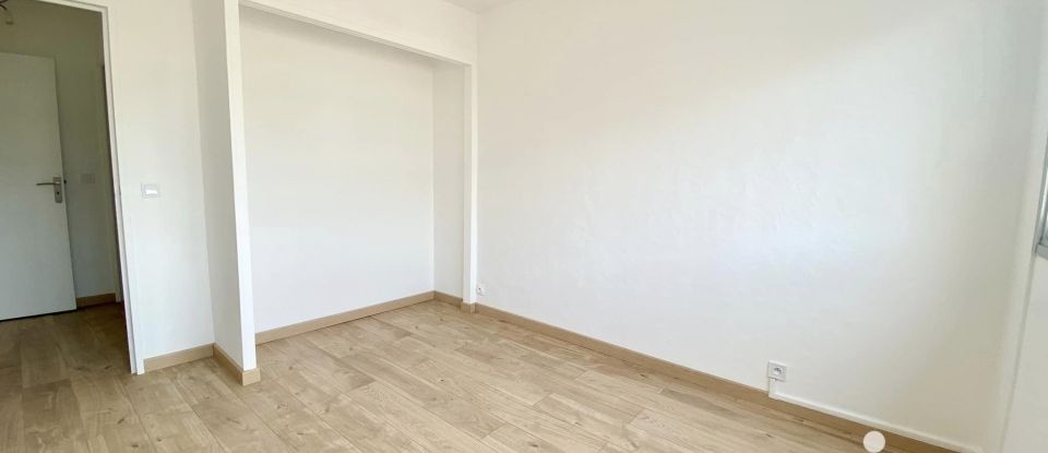 Appartement 2 pièces de 48 m² à Saint-Laurent-du-Var (06700)