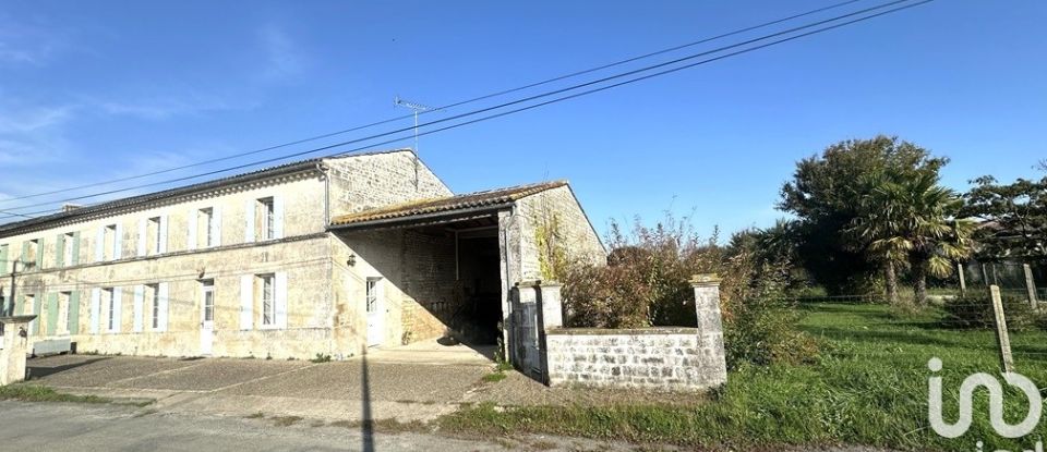 Traditional house 8 rooms of 174 m² in Tesson (17460)